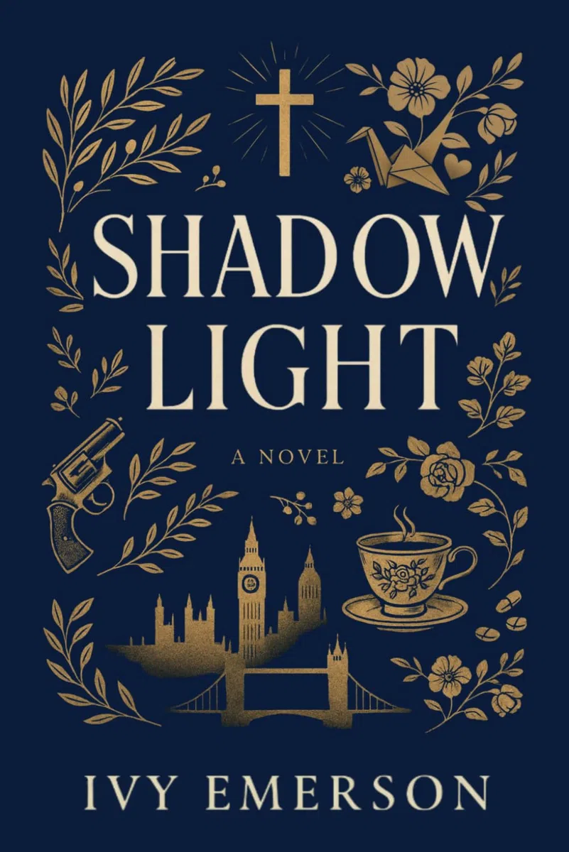 Shadow Light: A Clean Christian Romantic Suspense Novel Set in London (Light Rising, Band 1)