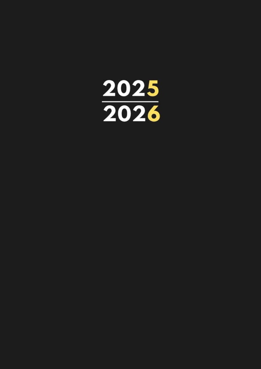 2025-2026: A4 Kalenderbuch 1 Tag 1 Seite | Juli 25 bis Juni 26 auch Samstag und Sonntag | XXL Kalender 392 Seiten | Terminplaner Notizbuch Tagesplaner ... Büro, Familie & Erzieher | Cover Schwarz