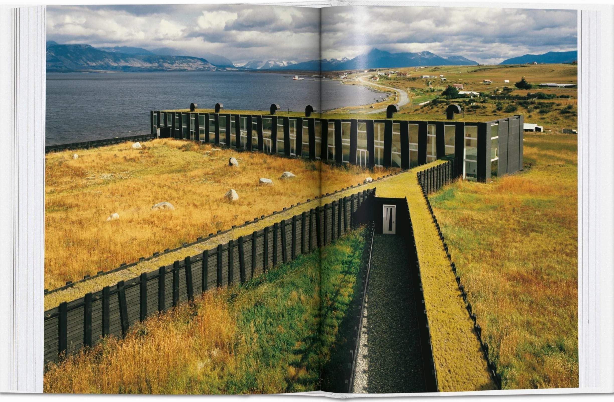 Green Architecture: Mehrsprachige Ausgabe (Bibliotheca Universalis)