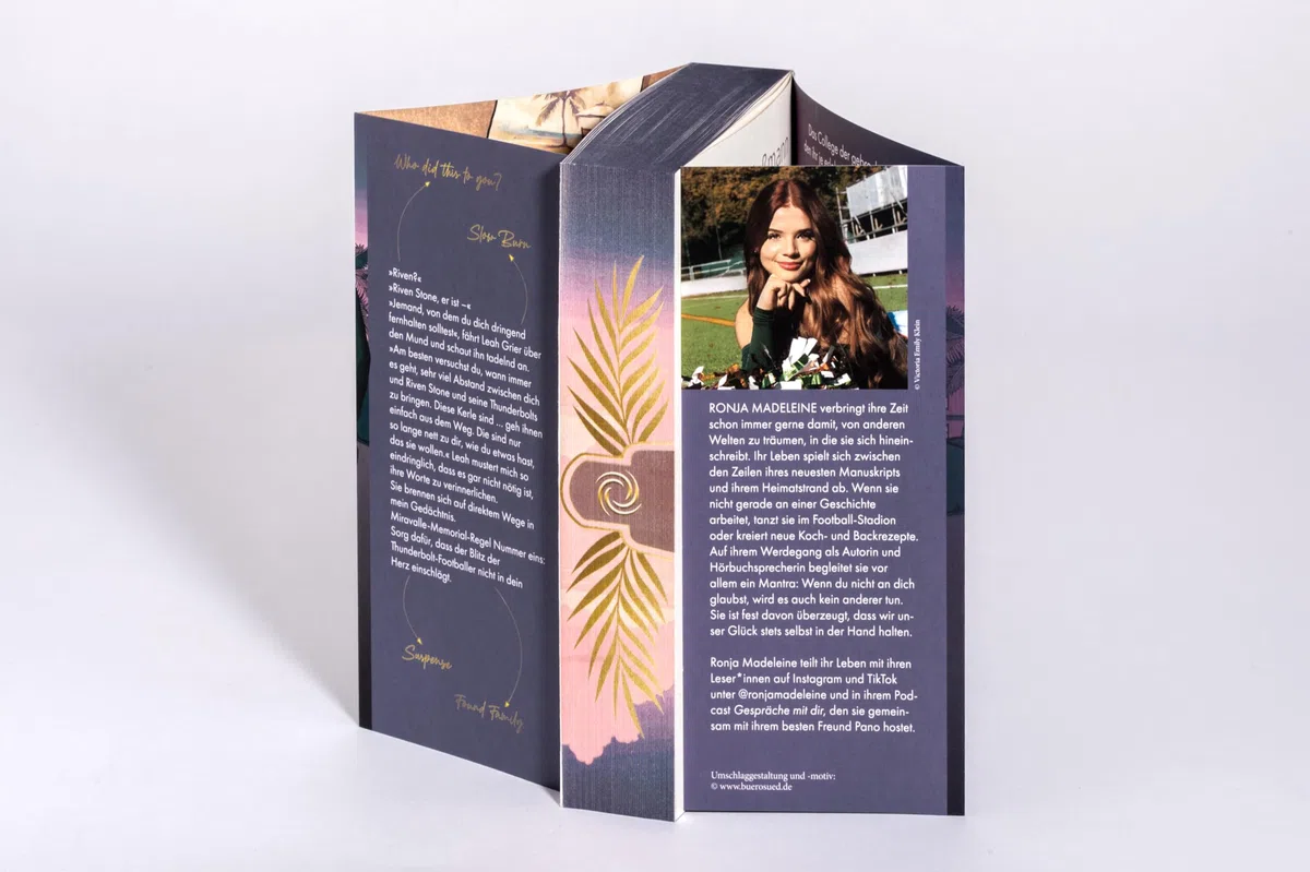 Love is like a Thunderbolt: Roman - Der Nr.1-SPIEGEL- und TikTok-Bestseller: DIE New-Adult-Reihe des Jahres! (Cheering for Love, Band 1)