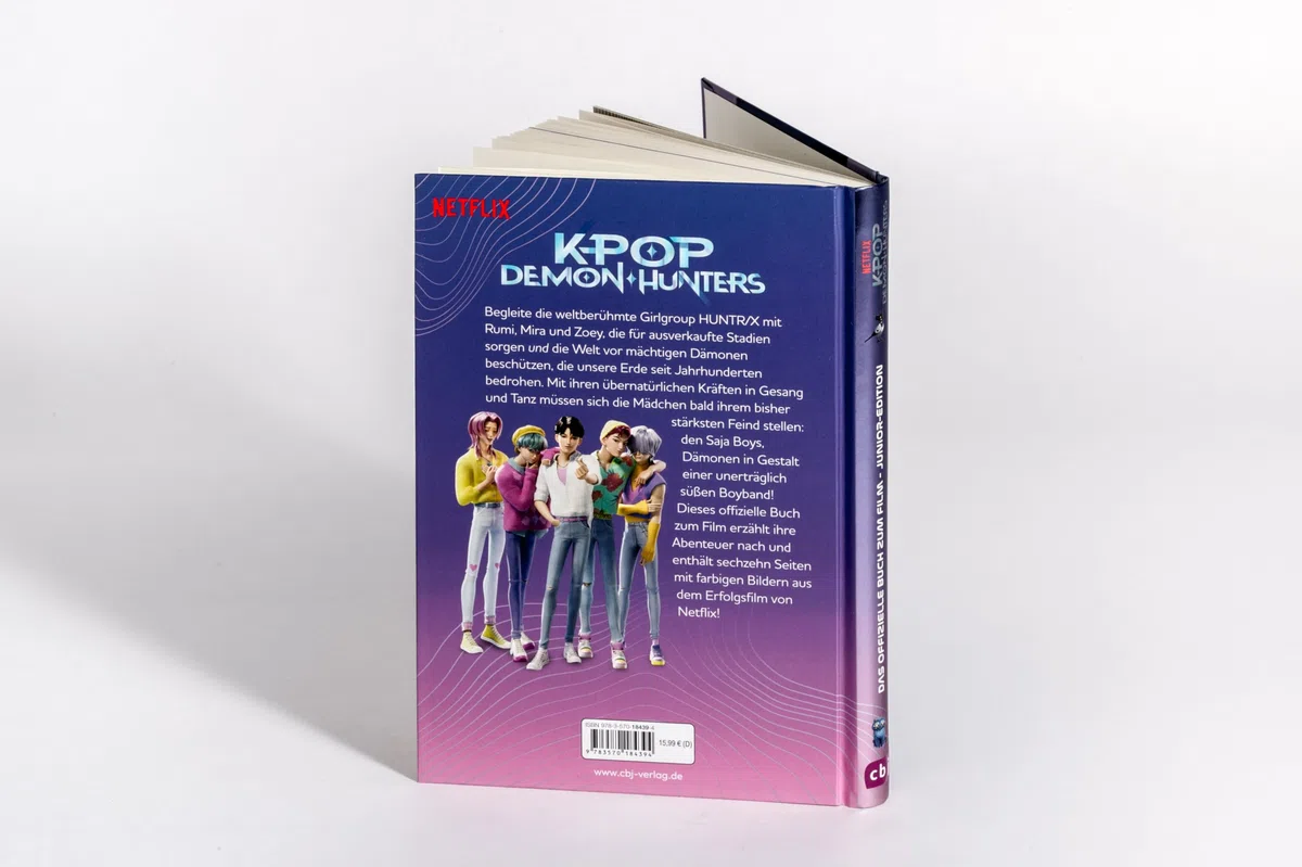 KPop Demon Hunters - Das offizielle Buch zum Film - Junior-Edition: Enthält 16 Seiten Filmbilder - Originalbuch zum oscarprämierten Netflix-Hit (KPop Demon Hunters-Serie, Band 3)
