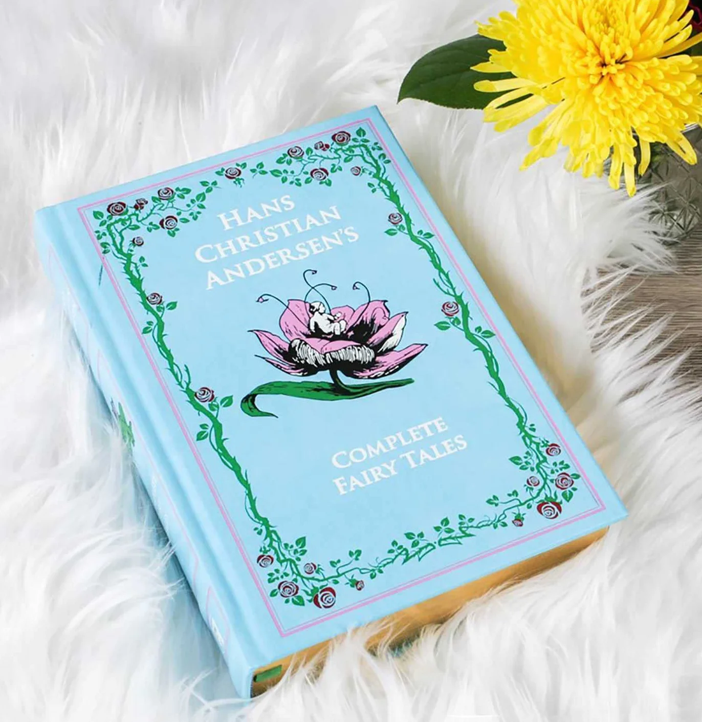 Hans Christian Andersen's Complete Fairy Tales: The Complete Fairy Tales (Leather-bound Classics)
