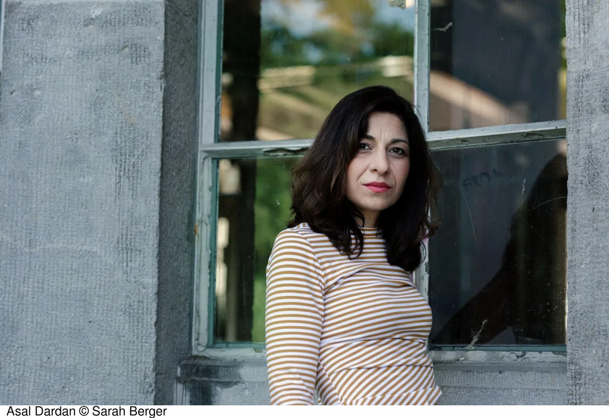 Auf den Straßen Teherans: Ein eindringliches Zeugnis der Revolution mit einem Vorwort von Natalie Amiri