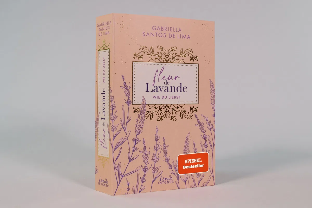 Fleur de Lavande (Band 1) - Wie du liebst: Schriftstellerin x Sportler in dieser Best Friend’s Brother Romance - Der SPIEGEL-Bestseller von Gabriella Santos des Lima mit Farbschnitt in der 1. Auflage