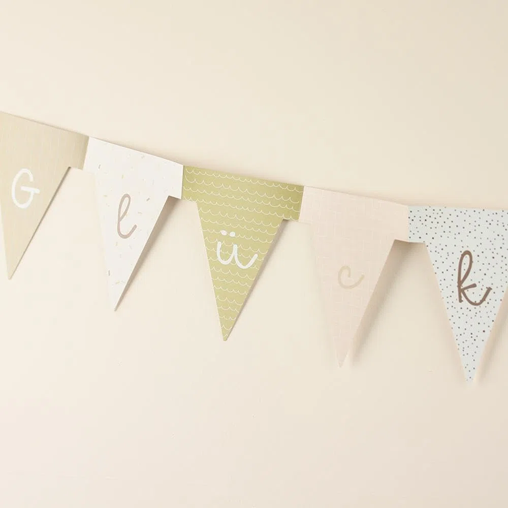 Baby-Album mit Stickerei Mein erstes Jahr: Babyalbum
