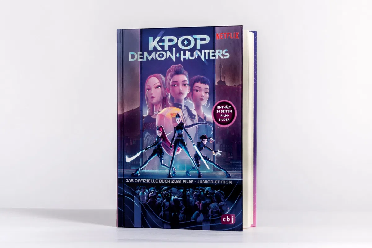KPop Demon Hunters - Das offizielle Buch zum Film - Junior-Edition: Enthält 16 Seiten Filmbilder - Originalbuch zum oscarprämierten Netflix-Hit (KPop Demon Hunters-Serie, Band 3)