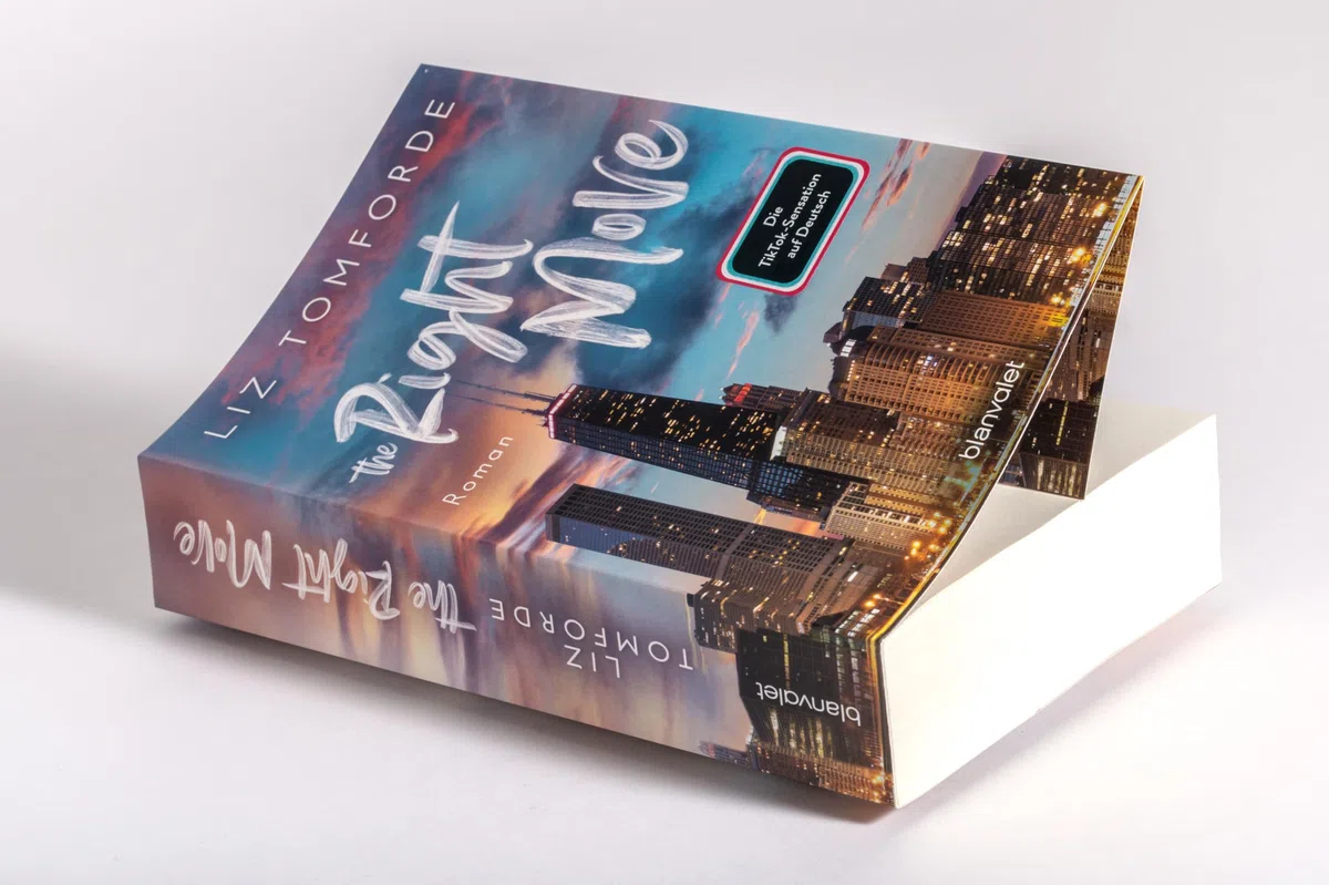 The Right Move: Roman - TikTok made me buy it: Sports Romance trifft auf Fake Dating und Grumpy x Sunshine – endlich auf Deutsch! (Windy City-Reihe, Band 2)